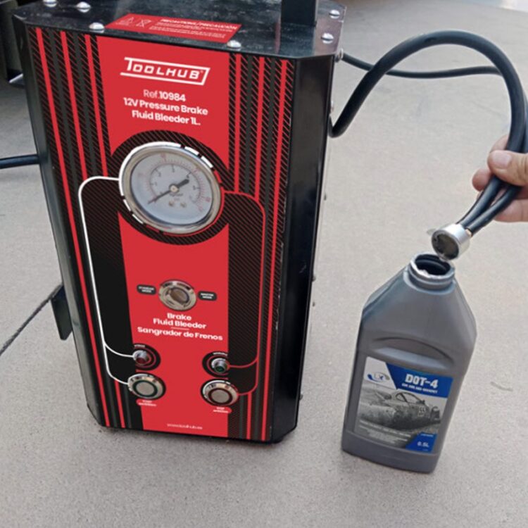 10984 | SANGRADOR DE FRENOS POR PRESION 12V 1L. - Imagen 3